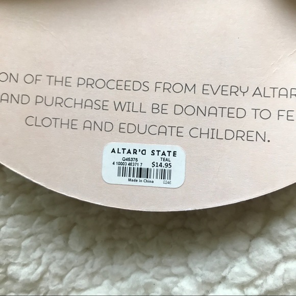 Altar’d State accessory bundle - Picture 3 of 6